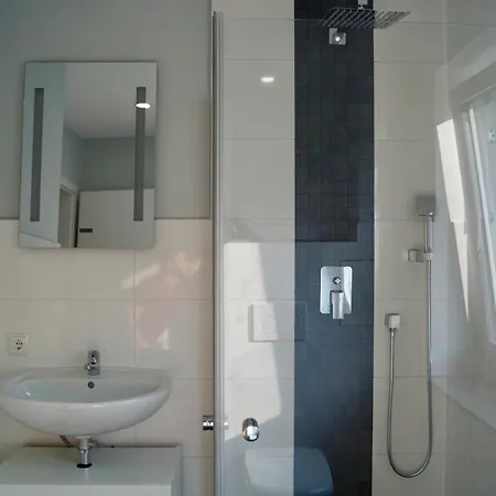 بيت شباب B-hostel كاسيل