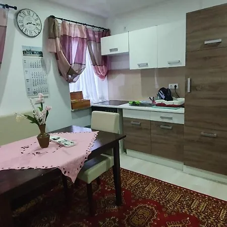B-hostel