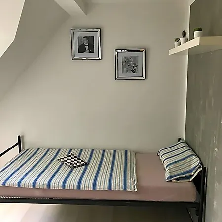 بيت شباب B-hostel كاسيل