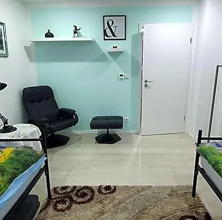 بيت شباب B-hostel *